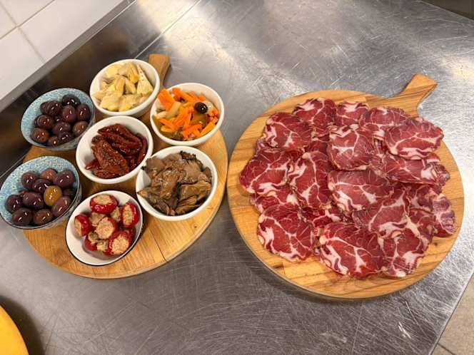 Little Rock Country Food & Drinks - 2