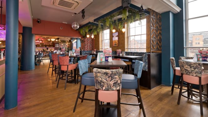 Slug & Lettuce York Riverside - 4
