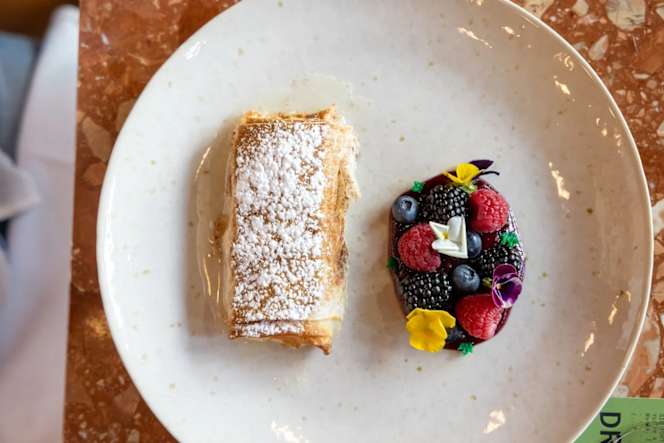 Dramatics Restaurant & Bar - 0