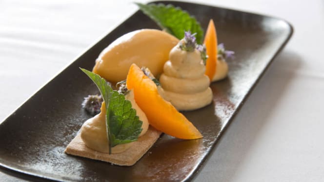 L & Luy au Château d'Ygrande - 2