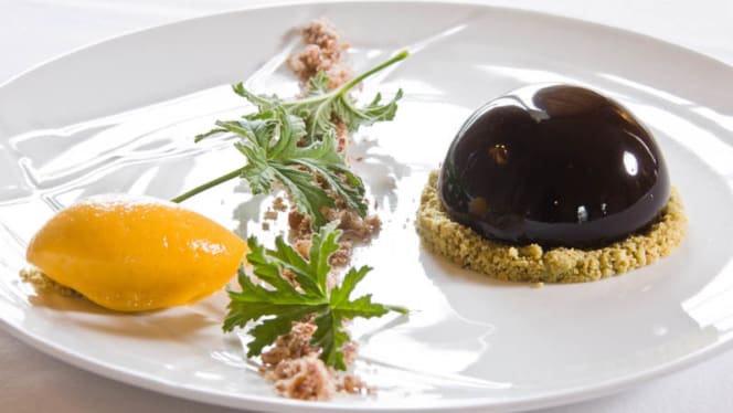 L & Luy au Château d'Ygrande - 1