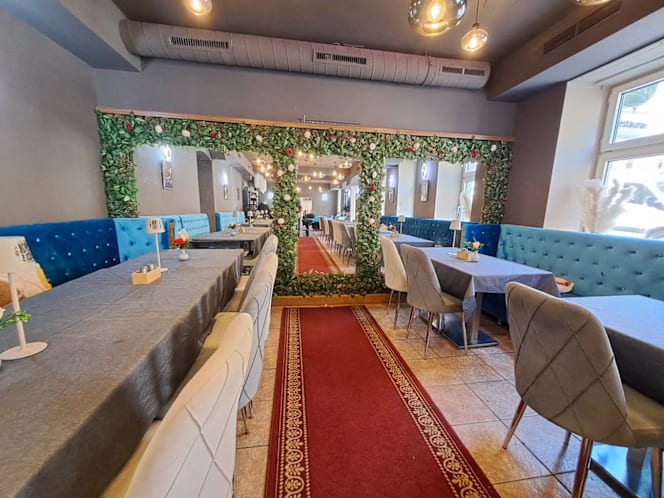 Del Restaurant - 7