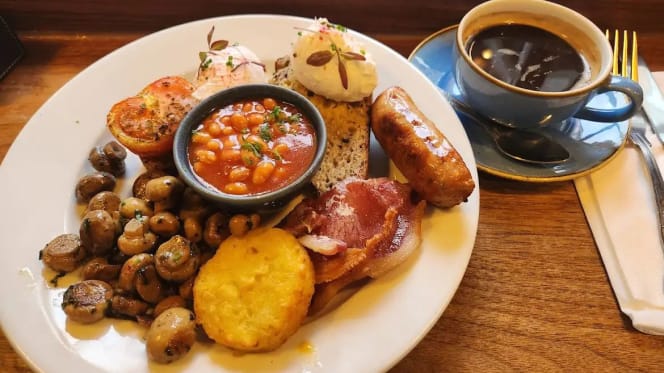 Victoria House Coffee & Food - 6