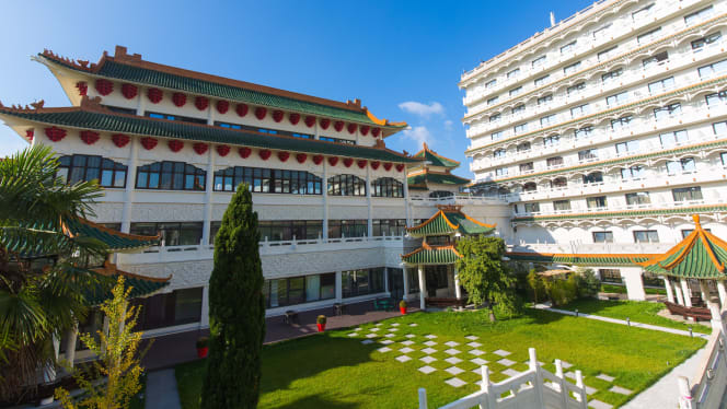 Huatian Chinagora restaurant - 0