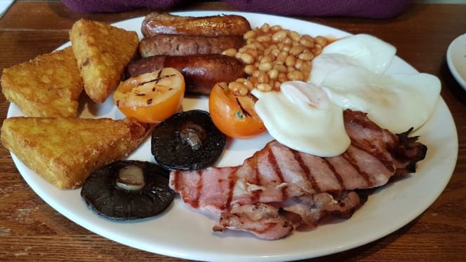 Harvester - Horse & Groom Sidcup - 2
