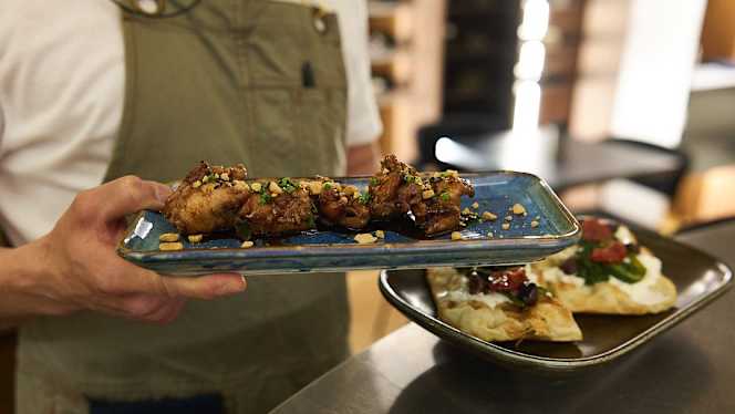 EB Cocktail Bar Bistrot Boutique - 1