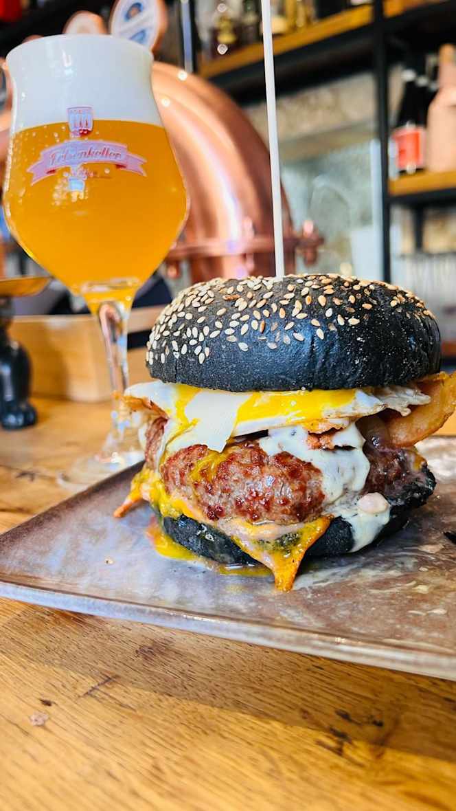 Bully's risto pub - 6