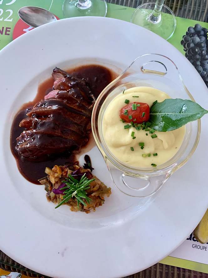 Auberge des Chiens Rouges - 2