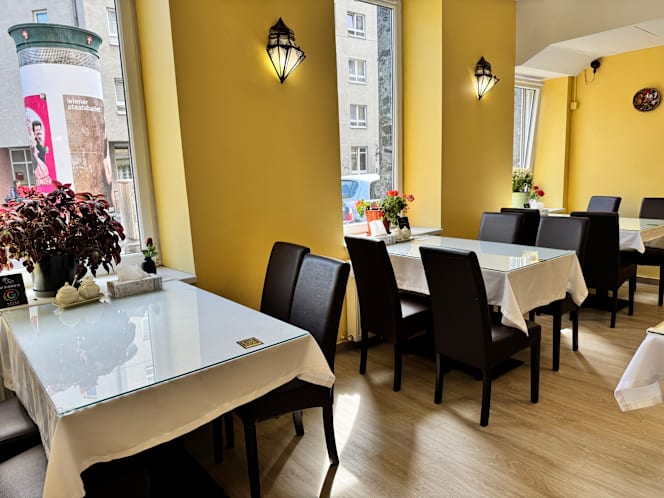 Tarim Uigur Restaurant - 2