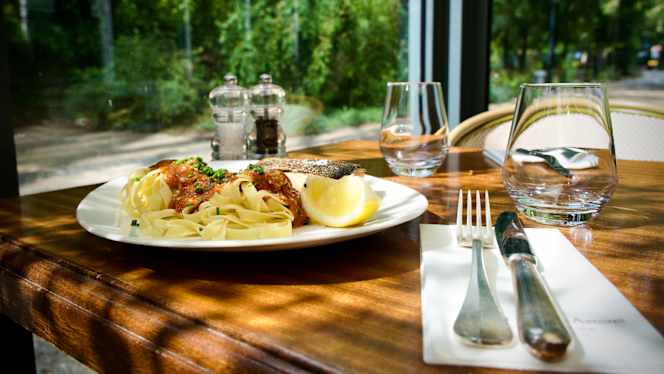 La Table des Artistes - 1