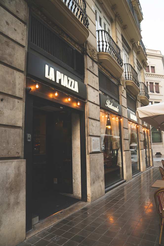 La Piazza Correos - 3