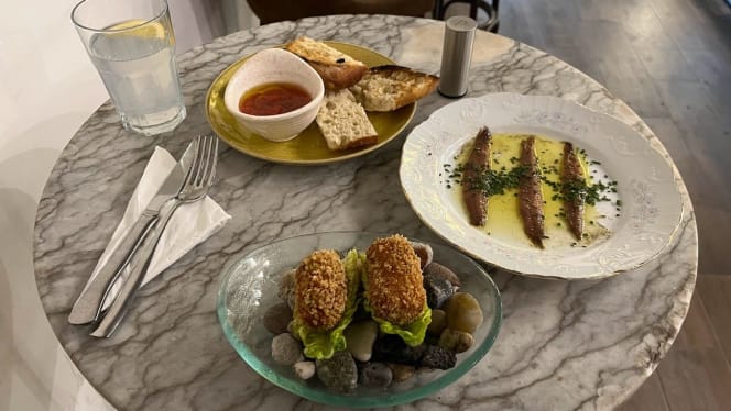 78|33 Gastrobar & Music Hall - 8