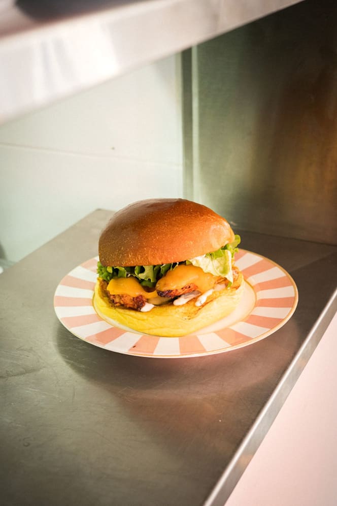 Pigalle Smash Bistro - 5