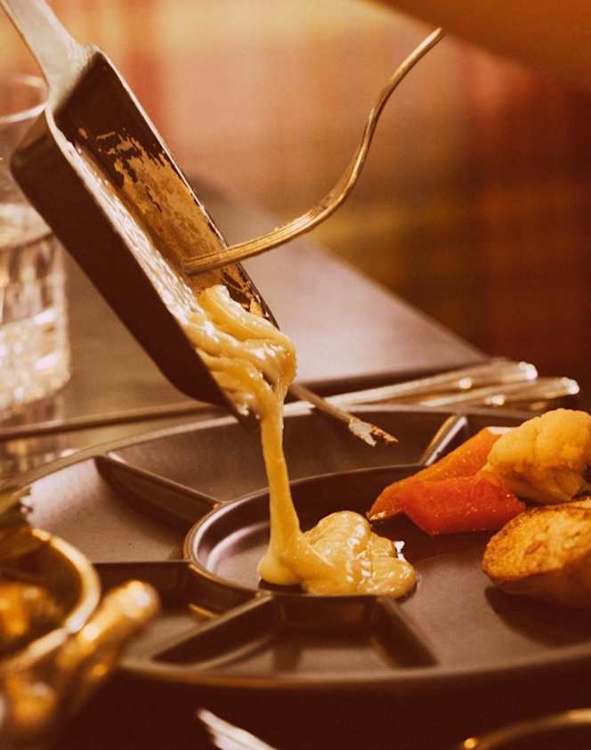 Raffl's Sticky Fingers - 0