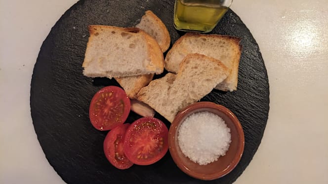 Amades RestoBar - 1