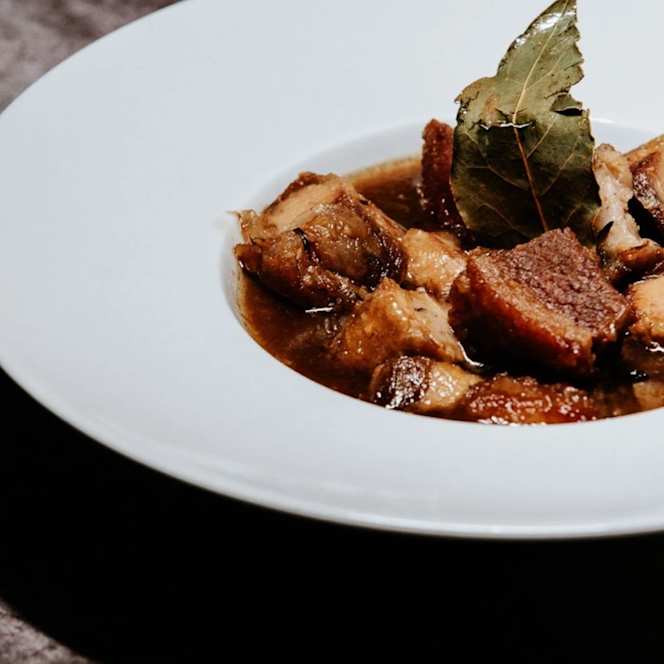 Neighborhood Filipino Restaurant Aurelia - 0