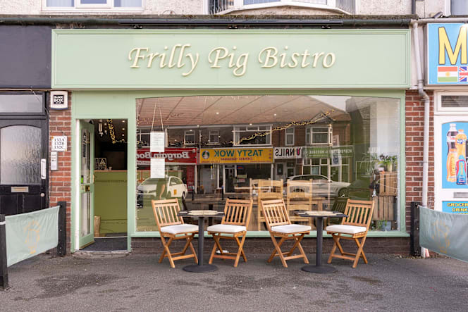 Frilly Pig Bistro - 1