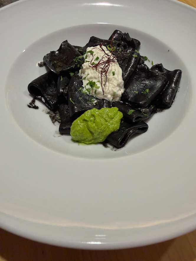 Habitat Restaurant & Lounge - 9