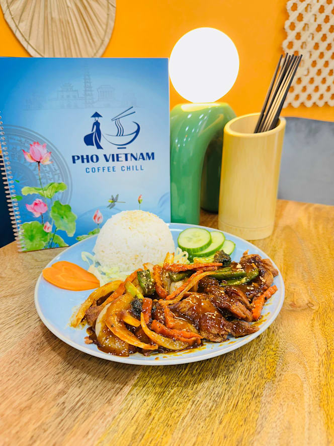 Pho Vietnam & Coffee Chill - 8