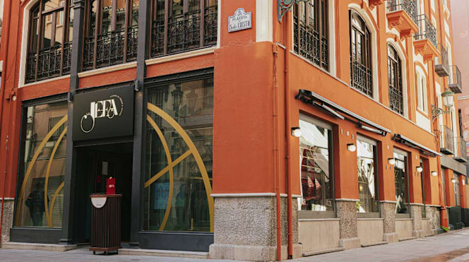 La Jefa Granada - 8