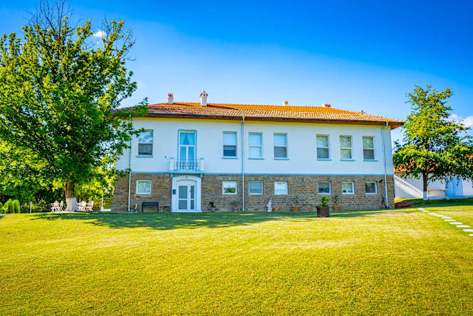 Dieci Boutique Restaurant - 7