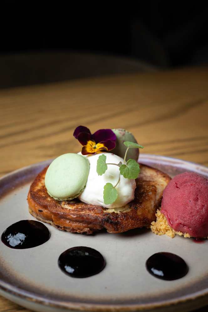 Buck Bar Kitchen - 4