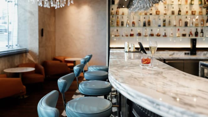 Allora Restaurante Italiano & Bar - 9