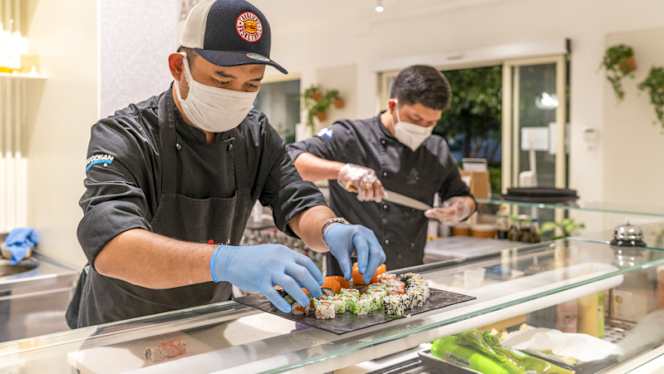 Coast To Coast Ausonia - Pizza & Sushi - 5