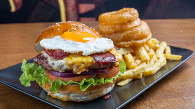 The Club Burger Bistro & Bar - 0