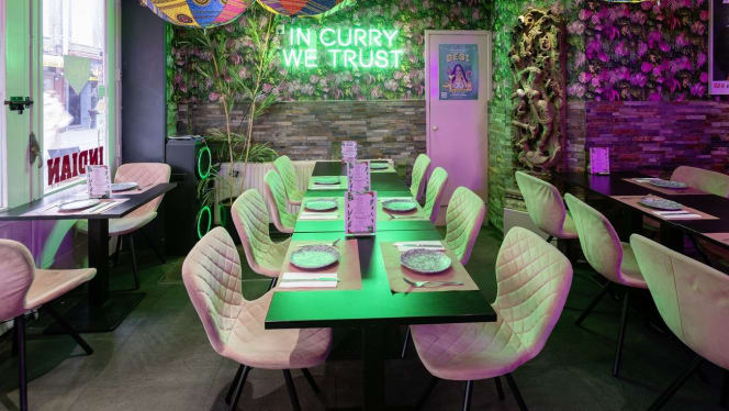 Bollywood Indiaas Restaurant - 5