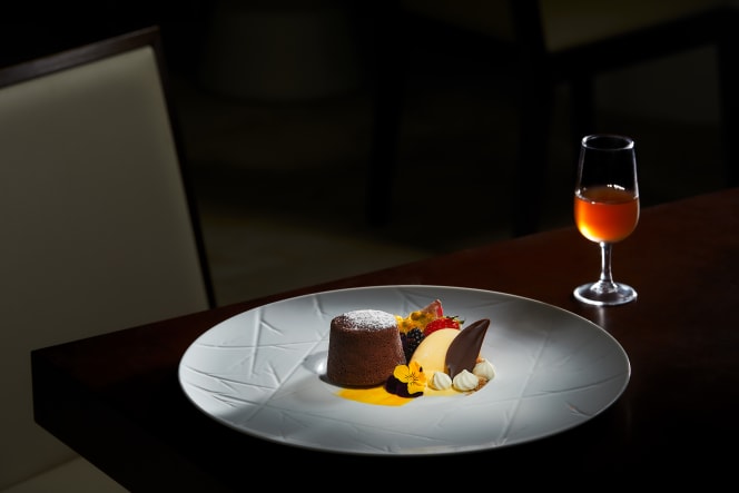 T-Bone Tender Steakhouse & Premium Lounge - 7