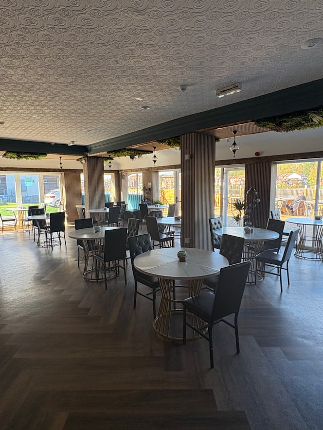 Rivers Lounge - 3
