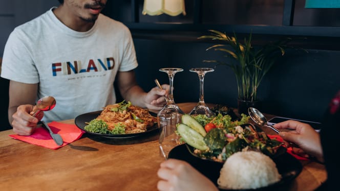 Thai Café Quartier Bleu - 4
