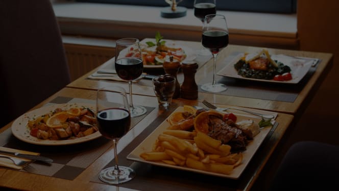 Elies Restaurant & Bar - 5