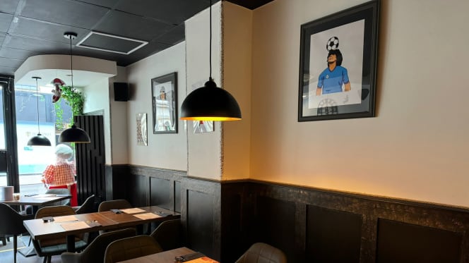 Italian Touch By Ivano Pizzeria & Ristorante - 9