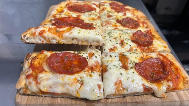 Metro Pizza & Grill - 5