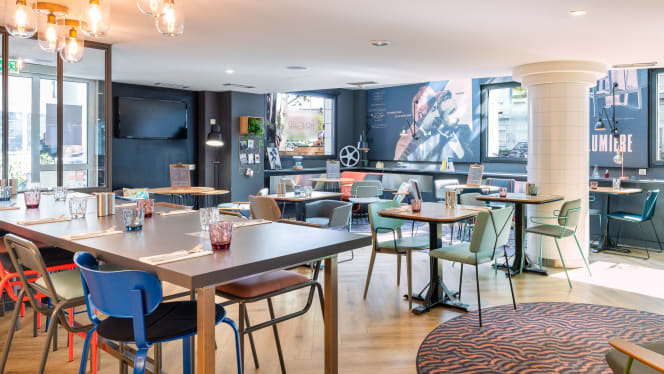 Le Hangar - 6