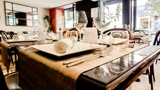Neuilly's - 2