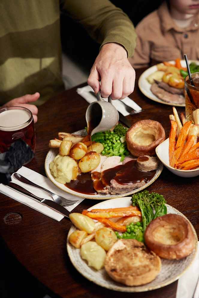 Horns Inn Ferndown - 1