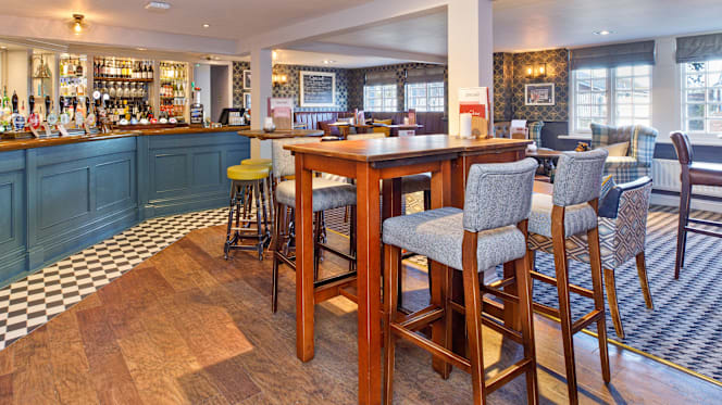 Horns Inn Ferndown - 4