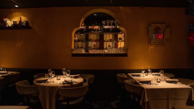 Indiaas Restaurant Mayur - 0
