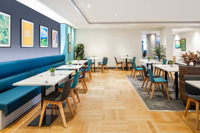 The Junction - Holiday Inn High Wycombe - 4