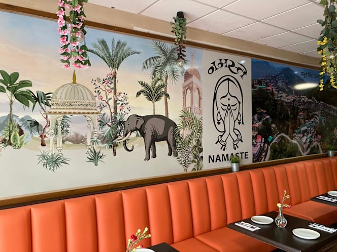 Delhi Chaat N Cafe - Indian Restaurant in Hyde - 1