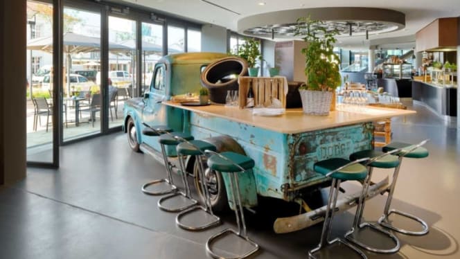 Pick-Up Restaurant - 6