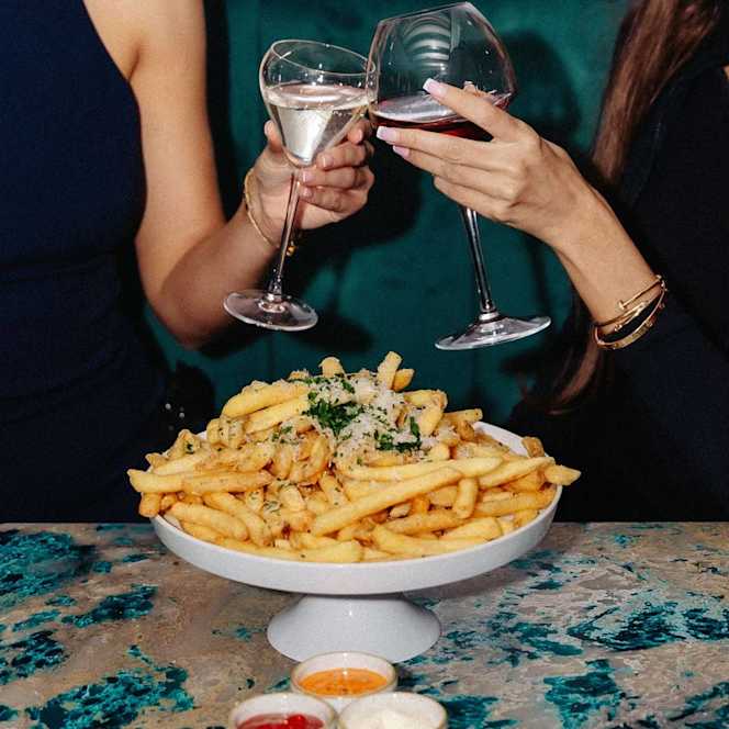 SDK Bar Restaurant - 9