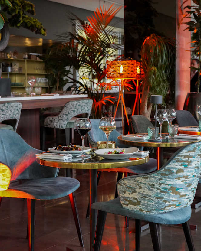 Frame - Restaurant & Bar - 3