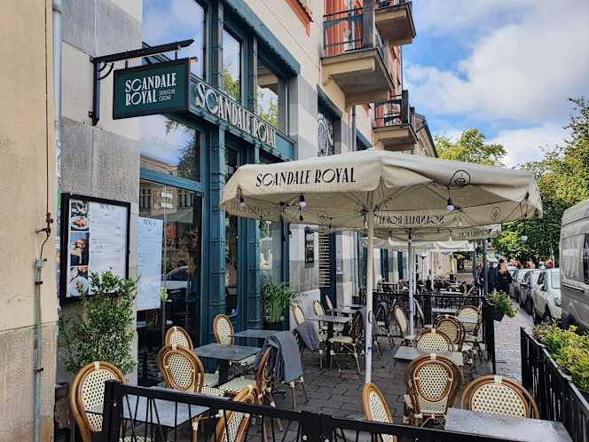 Scandale Royal Restaurant & Bar - 1