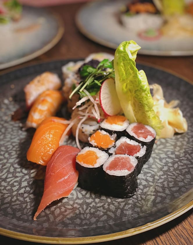 Umi x Gendai No Kaishaku - Berlin - 4