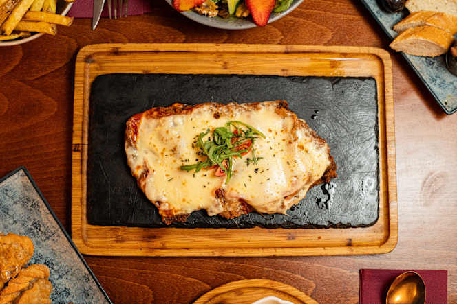 Barcelona Grill Steak House - 6