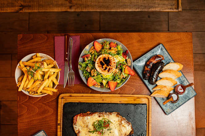 Barcelona Grill Steak House - 9